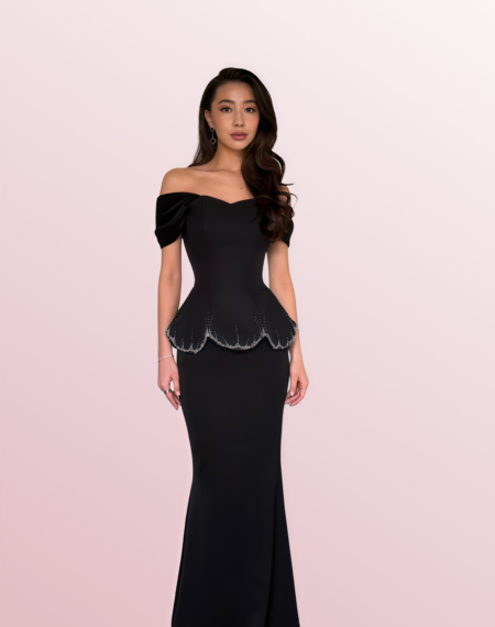 Двойка с открытыми плечами